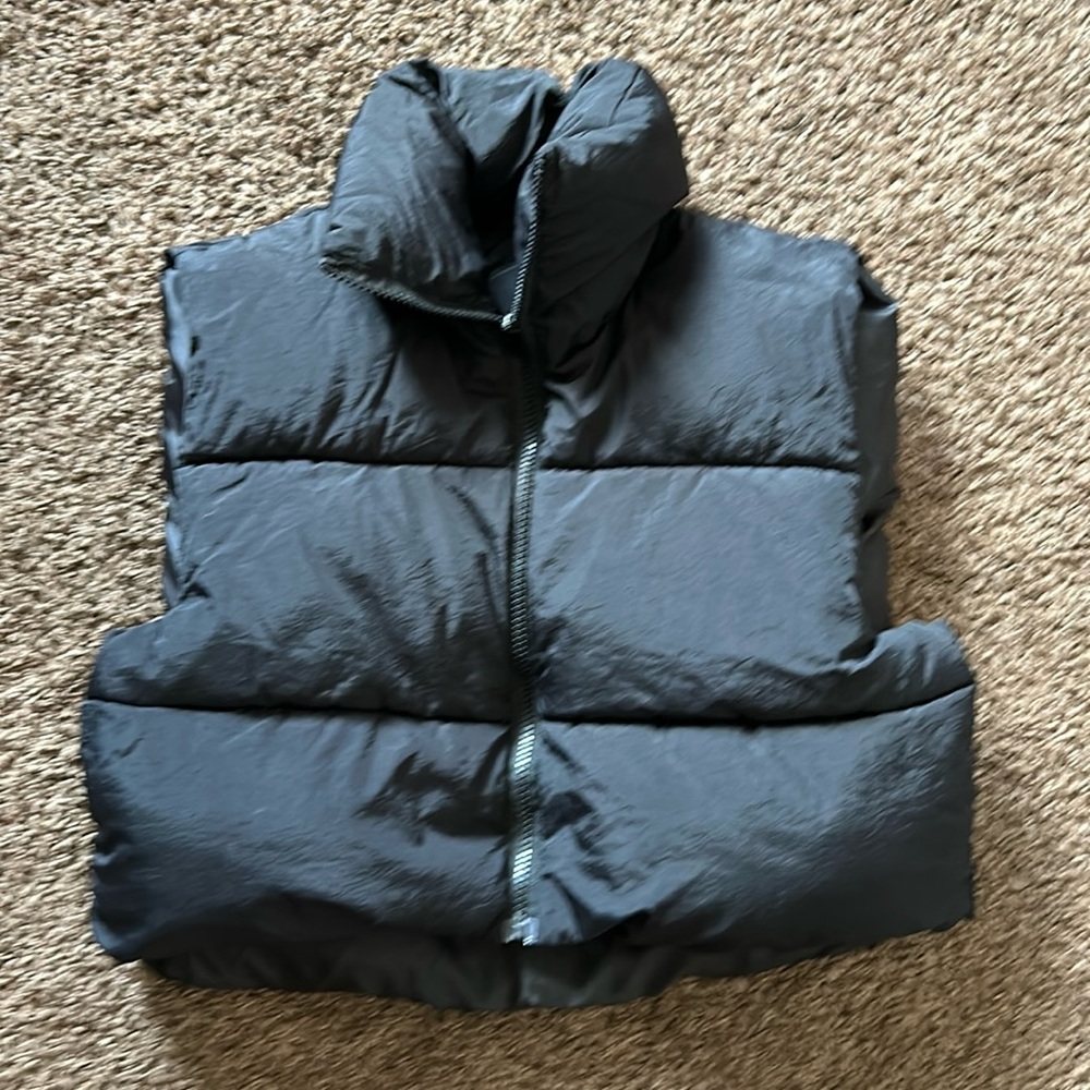 Women’s puffer vest